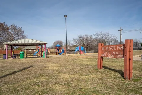 $400,000 | 2059 Birchwood Court, Lewisville, TX 75067