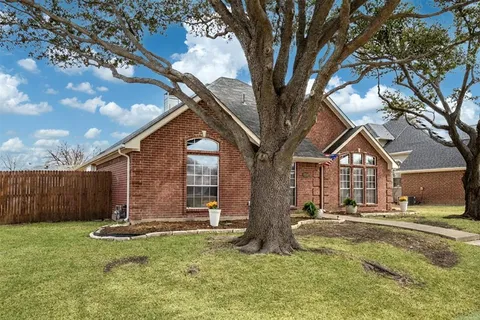 $400,000 | 2059 Birchwood Court, Lewisville, TX 75067