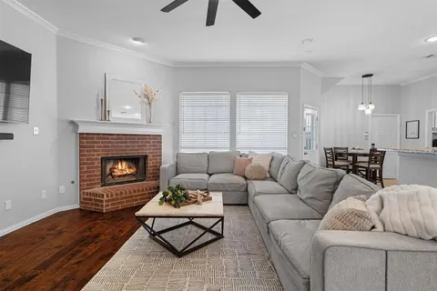 $400,000 | 2059 Birchwood Court, Lewisville, TX 75067