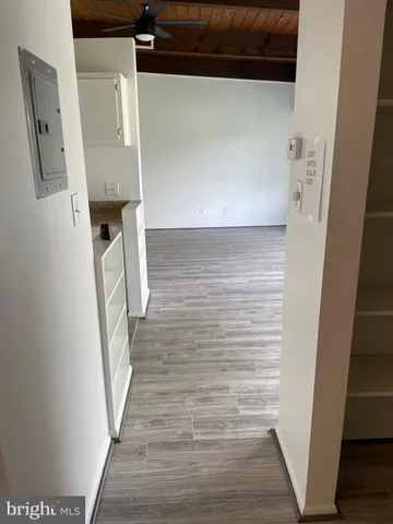 $1,650 | 4907 Americana Drive, Unit 204, Annandale, VA 22003