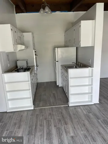 $1,650 | 4907 Americana Drive, Unit 204, Annandale, VA 22003