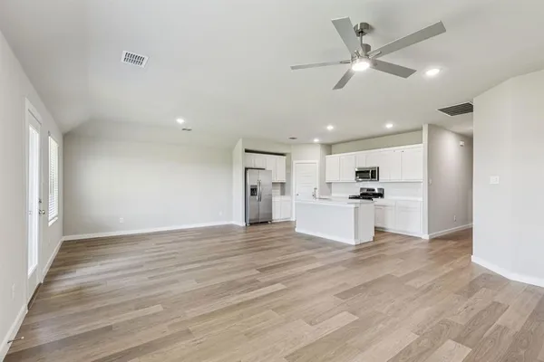$294,990 | 1517 Sugarberry Lane, Alvarado, TX 76009