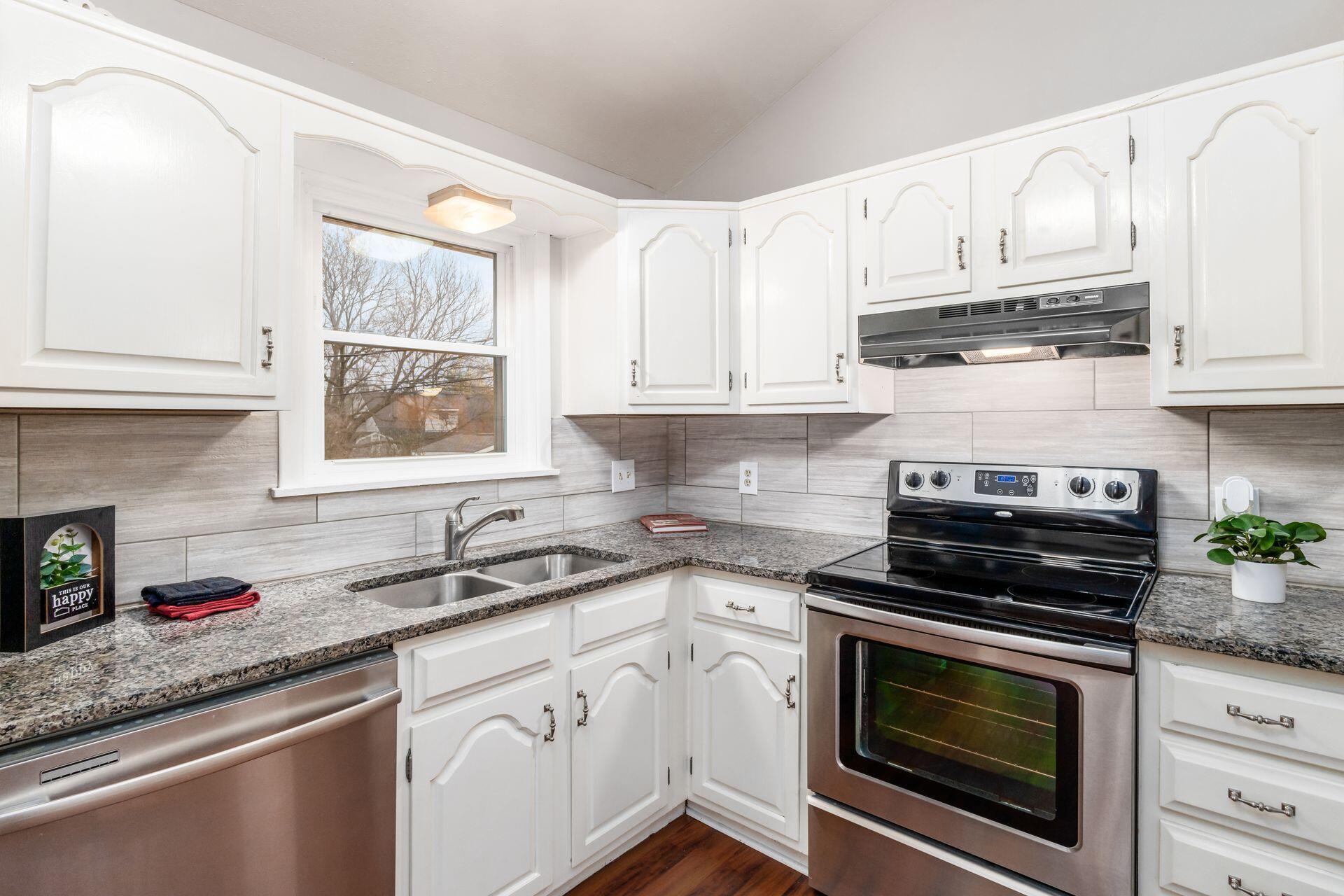 1082 Bernard Road Columbus, OH 43221 - Photo 14 of 35 Open Concept First Floor