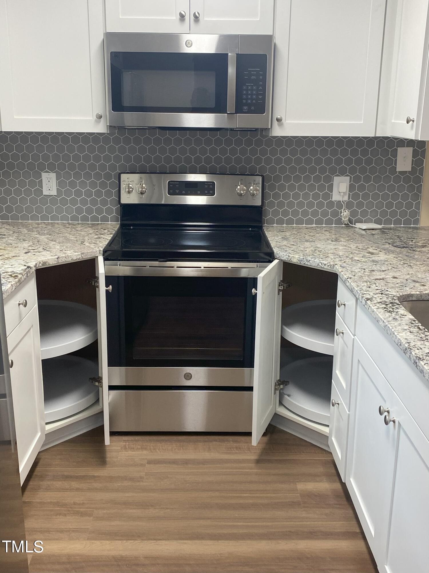 737 Folly Road Plymouth, NC 27962 - Photo 13 of 23 10. Kitchen Cabinets 2