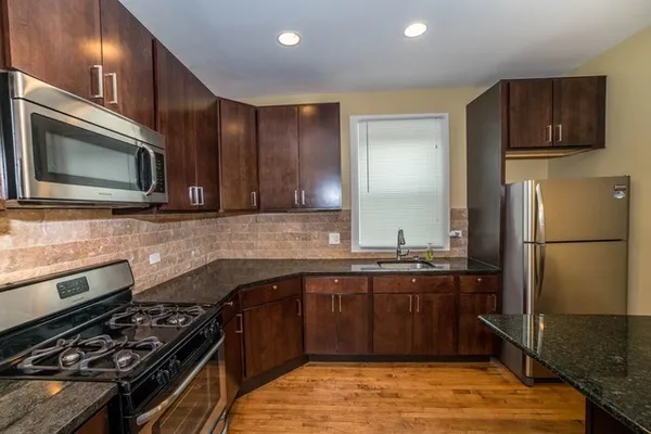 $1,650 | 1220 Lombard Avenue, Unit 2, Berwyn, IL 60402