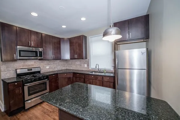 $1,650 | 1220 Lombard Avenue, Unit 2, Berwyn, IL 60402