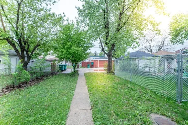 $1,650 | 1220 Lombard Avenue, Unit 2, Berwyn, IL 60402