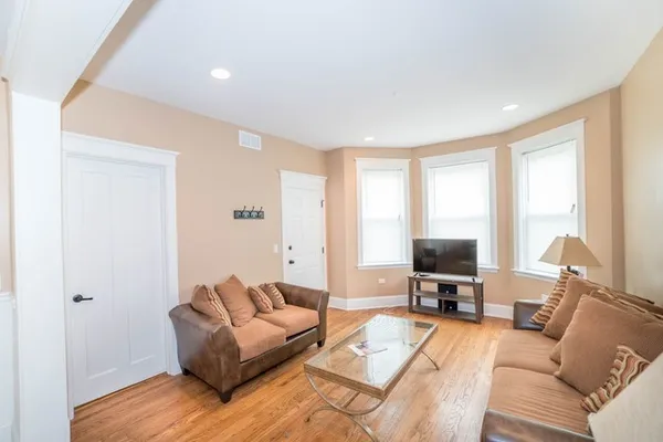 $1,650 | 1220 Lombard Avenue, Unit 2, Berwyn, IL 60402