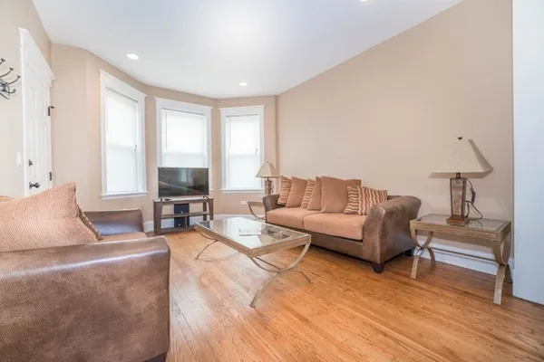 $1,650 | 1220 Lombard Avenue, Unit 2, Berwyn, IL 60402