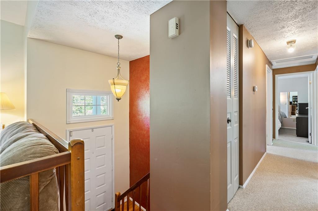 769 Lougeay Road Pittsburgh, PA 15235 - Photo 11 of 23 Gallery Image 11
