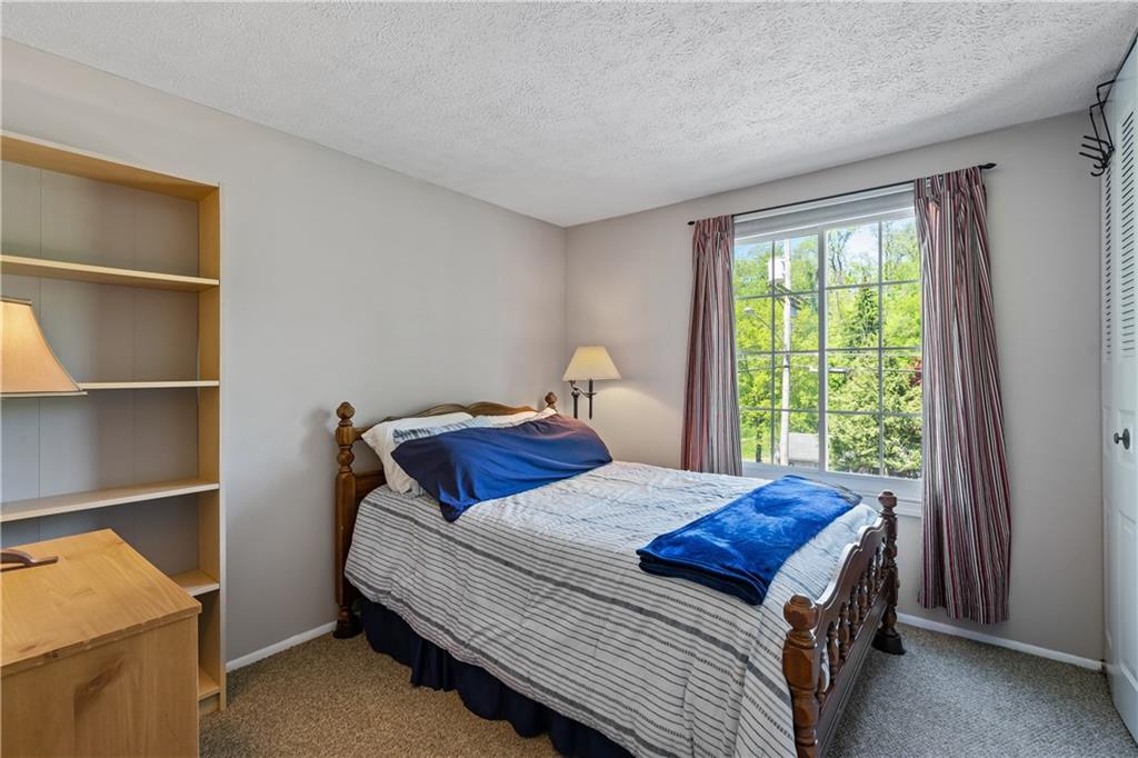 769 Lougeay Road Pittsburgh, PA 15235 - Photo 17 of 23 Gallery Image 17