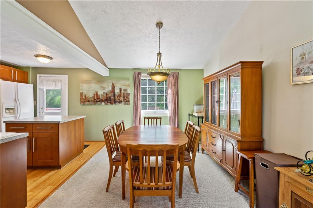 769 Lougeay Road Pittsburgh, PA 15235 - Photo 5 of 23 Gallery Image 5