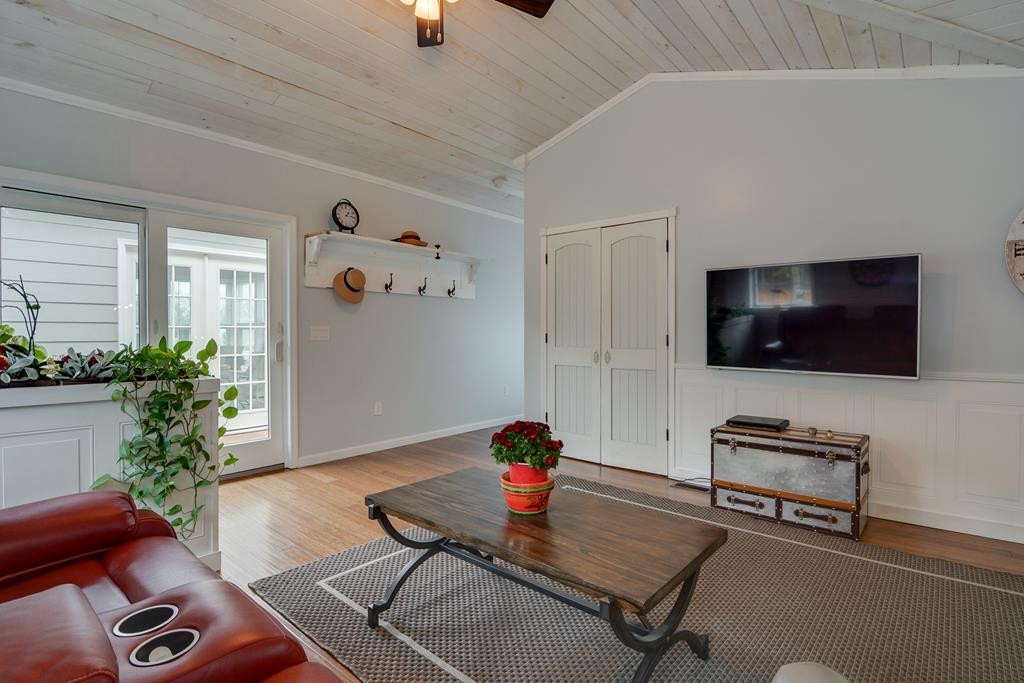 429 Surrey Race Road Salley, SC 29137 - Photo 7 of 30