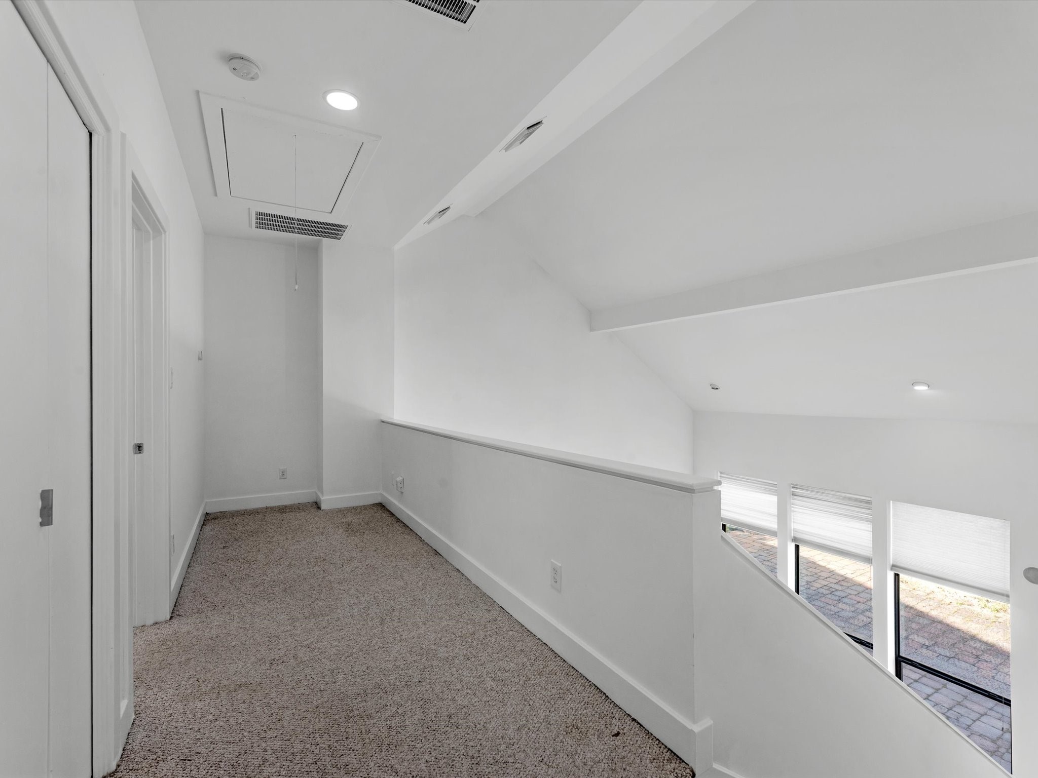 4421 Eigel Street Houston, TX 77007 - Photo 12 of 22 a view of an empty room