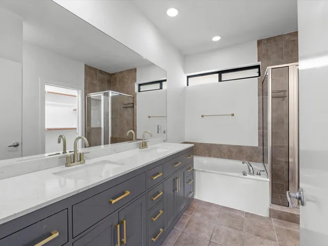 $2,345 | 4421 Eigel Street, Houston, TX 77007