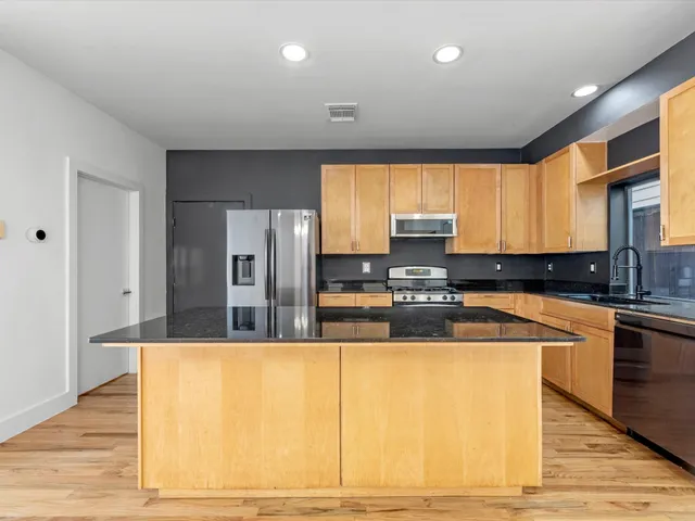 $2,345 | 4421 Eigel Street, Houston, TX 77007