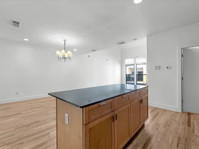 $2,345 | 4421 Eigel Street, Houston, TX 77007