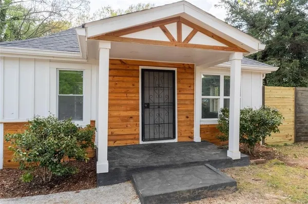 $1,950 | 2040 Penelope Street Northwest, Atlanta, GA 30314