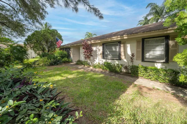 $3,200 | 2259 Nova Village Drive, Davie, FL 33317