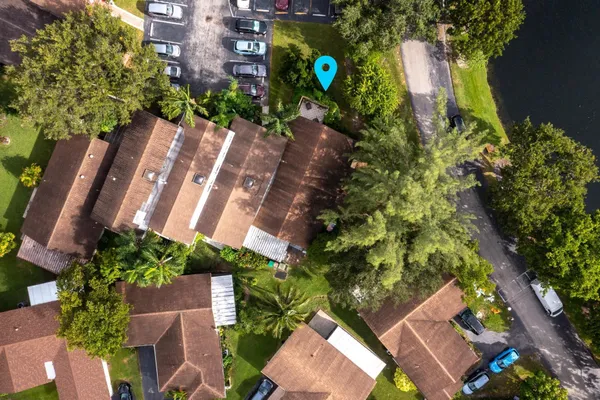 $3,200 | 2259 Nova Village Drive, Davie, FL 33317