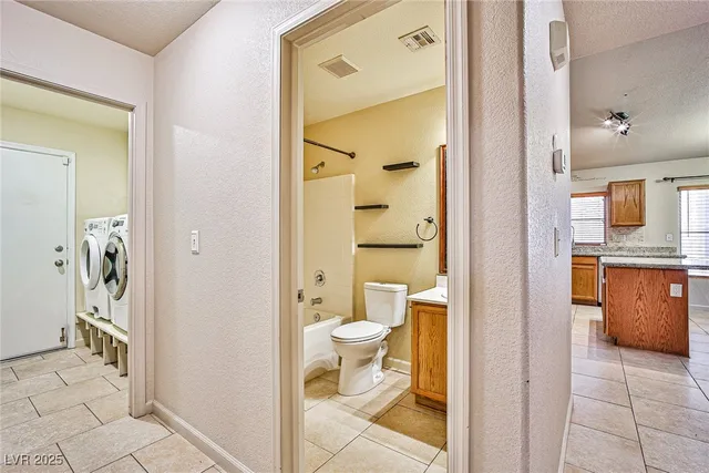 $2,100 | 5128 Fall Meadows Avenue, Las Vegas, NV 89130