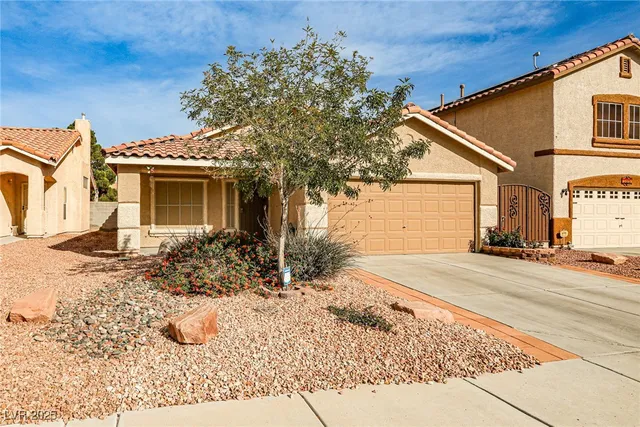 $2,100 | 5128 Fall Meadows Avenue, Las Vegas, NV 89130