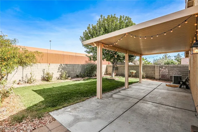 $2,100 | 5128 Fall Meadows Avenue, Las Vegas, NV 89130