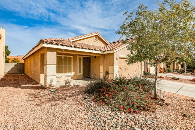 $2,100 | 5128 Fall Meadows Avenue, Las Vegas, NV 89130