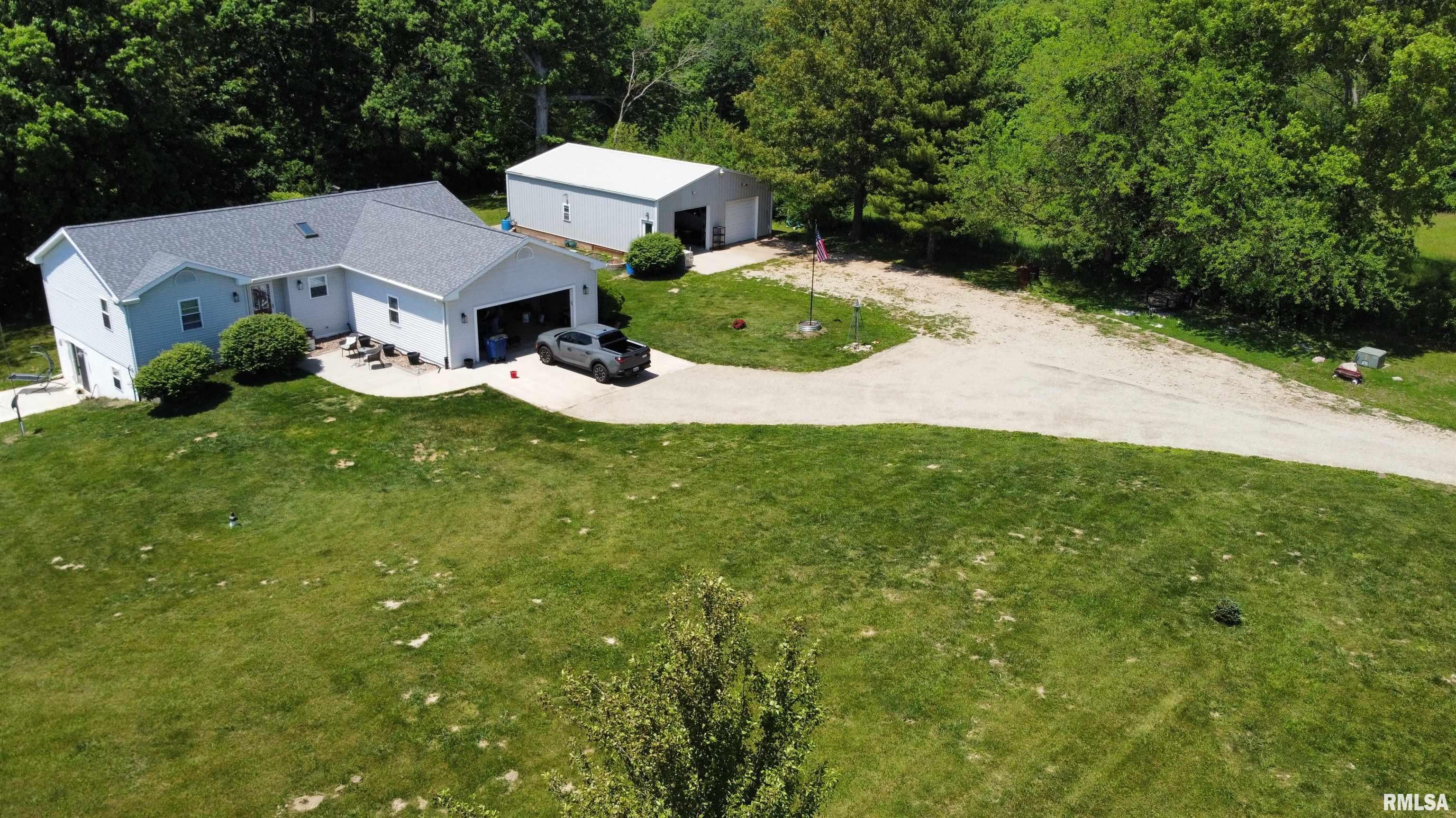 30720 North Norris Blacktop Road Farmington, IL 61531 - Photo 31 of 94
