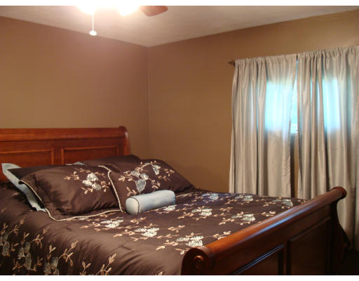 15 Yamaska Road Springfield, MA 01118 - Photo 11 of 23
