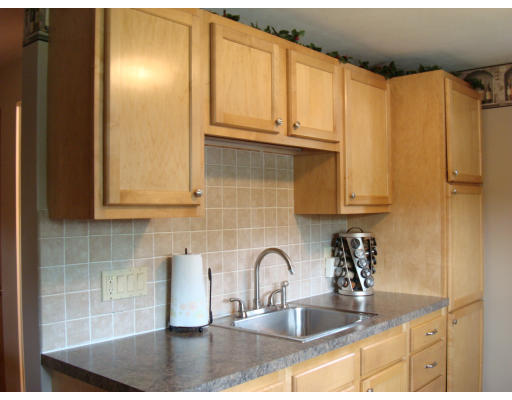 15 Yamaska Road Springfield, MA 01118 - Photo 3 of 23