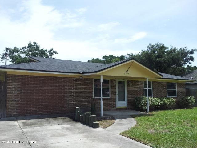 3419 Washburn Road Jacksonville, FL 32250 - Photo 1 of 7 FRONT