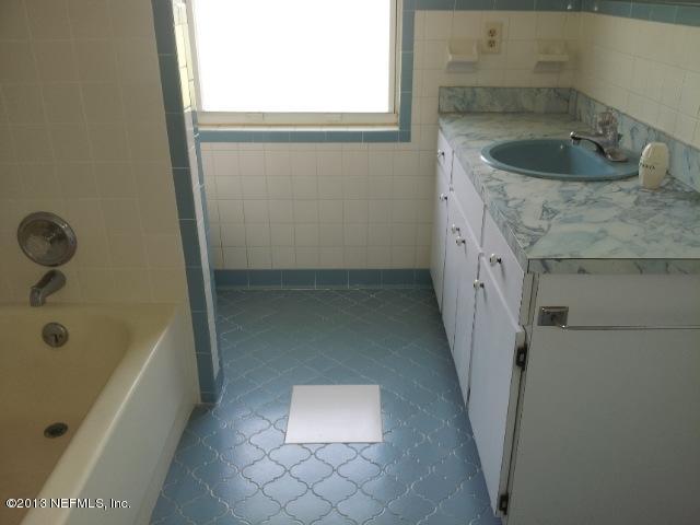 3419 Washburn Road Jacksonville, FL 32250 - Photo 7 of 7 BATH 1