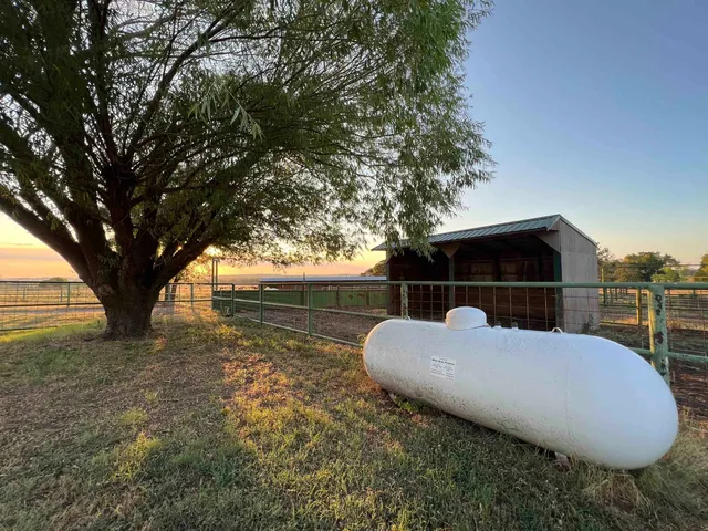 $1,250,000 | 1149 County Road 4200, Elk City, KS 67344