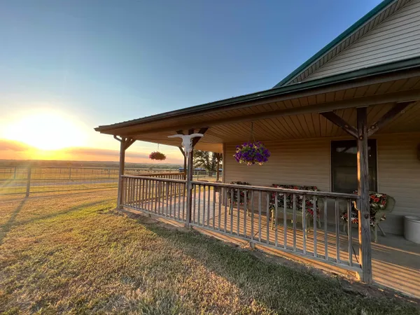 $1,250,000 | 1149 County Road 4200, Elk City, KS 67344
