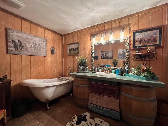 $1,250,000 | 1149 County Road 4200, Elk City, KS 67344