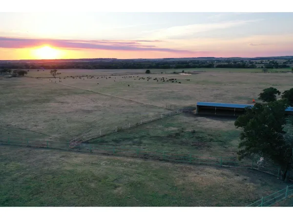 $1,250,000 | 1149 County Road 4200, Elk City, KS 67344
