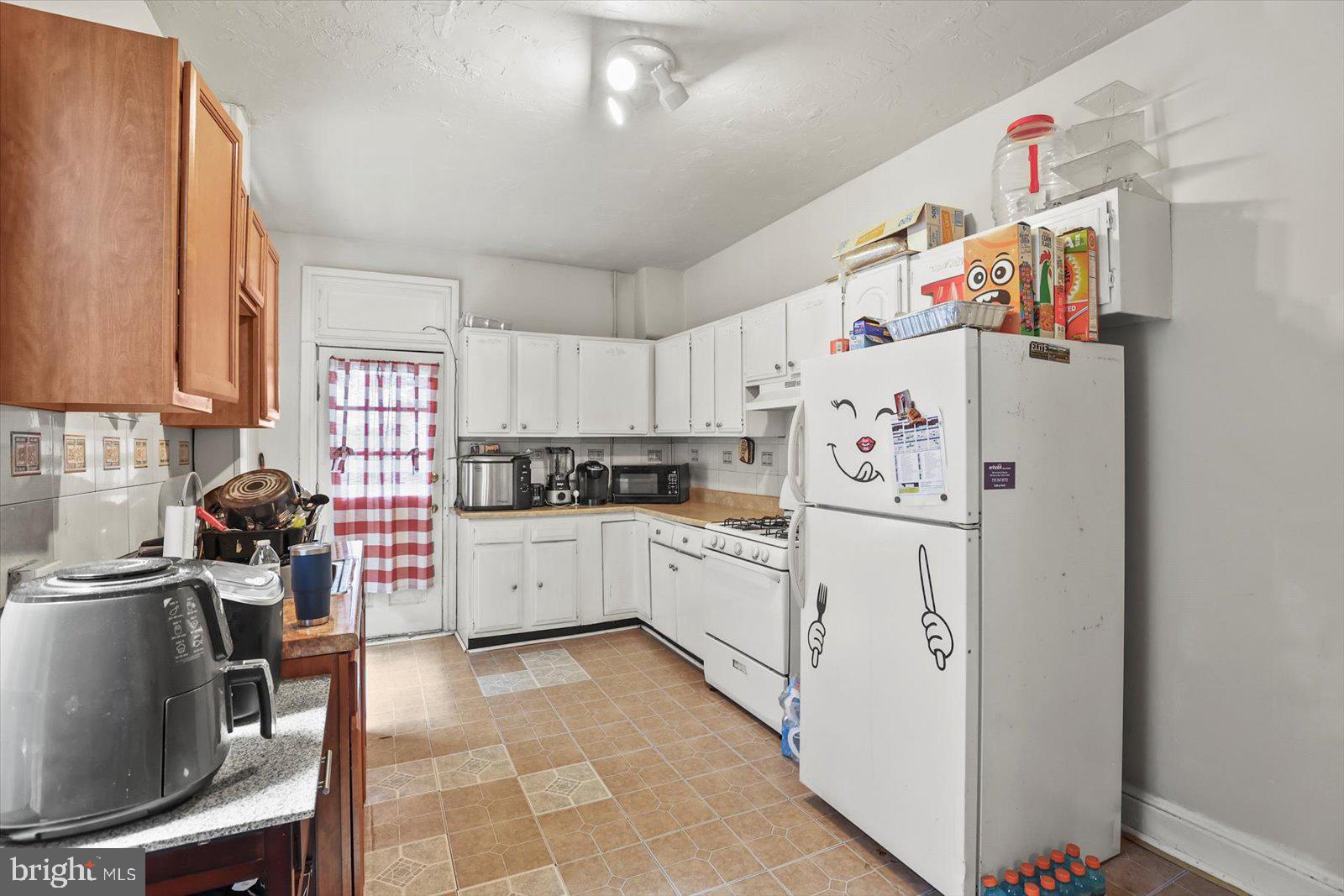 58 North Tremont Street York, PA 17403 - Photo 9 of 29