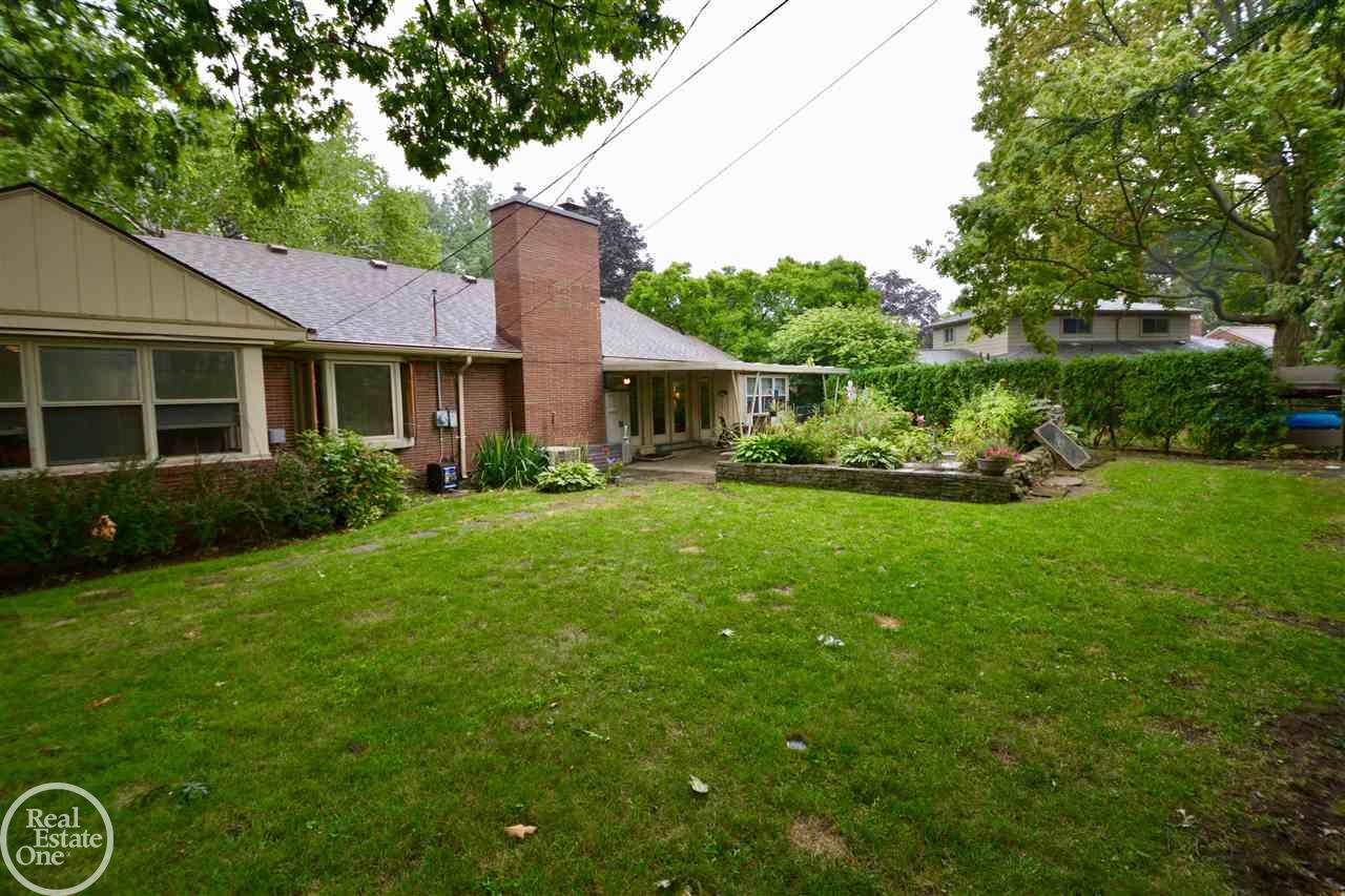 475 Lexington Road Grosse Pointe Farms, MI 48236 - Photo 39 of 40