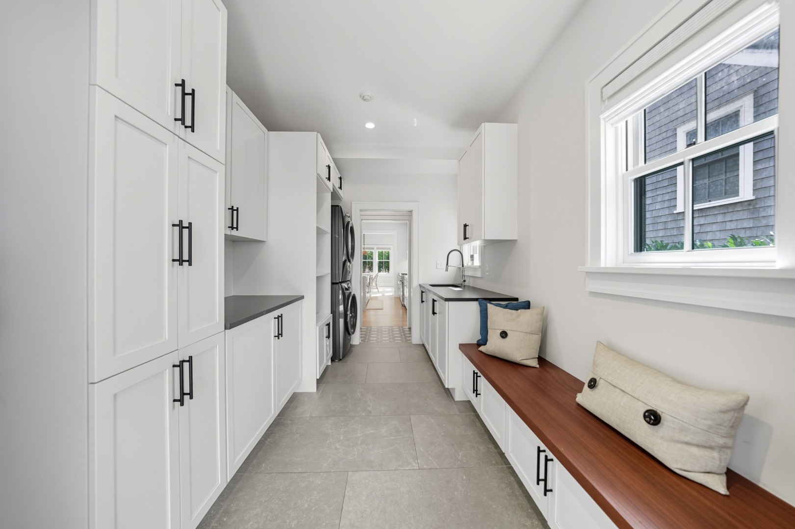 4 Red Mill Lane Nantucket, MA 02554 - Photo 19 of 39 Mud Room