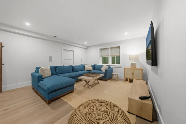 $6,795,000 | 4 Red Mill Lane, Nantucket, MA 02554