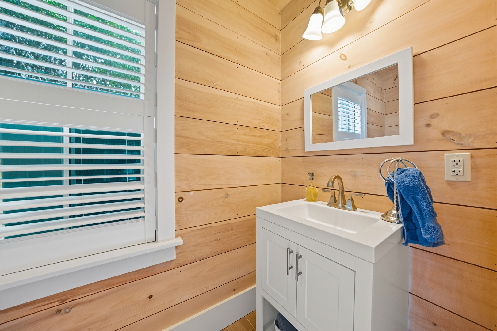 4 Red Mill Lane Nantucket, MA 02554 - Photo 39 of 39 Cabana Powder Room