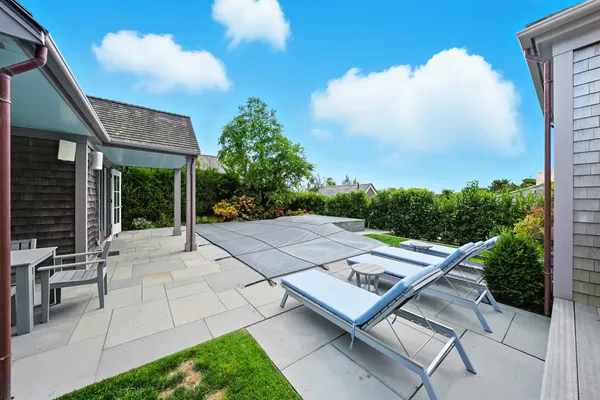 $6,795,000 | 4 Red Mill Lane, Nantucket, MA 02554