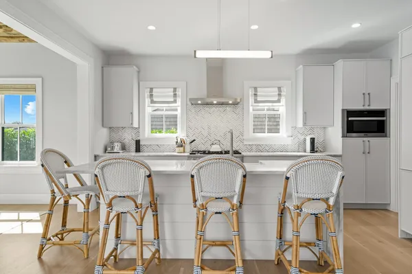 $6,795,000 | 4 Red Mill Lane, Nantucket, MA 02554