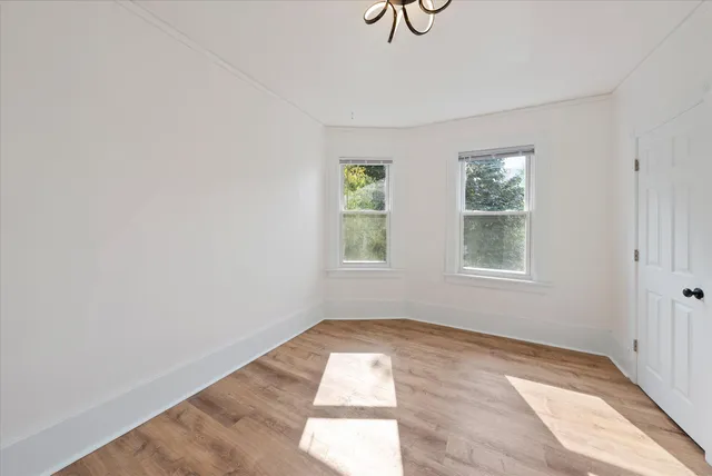 $1,500 | 2026 East Kenilworth Place, Unit 2, Milwaukee, WI 53202