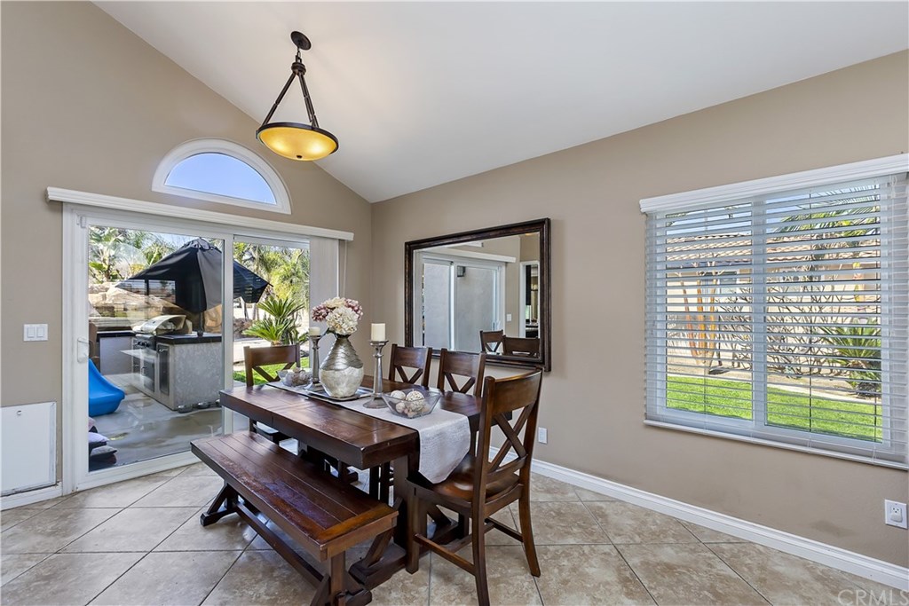 1031 Mission Grove Parkway North Riverside, CA 92506 - Photo 22 of 40