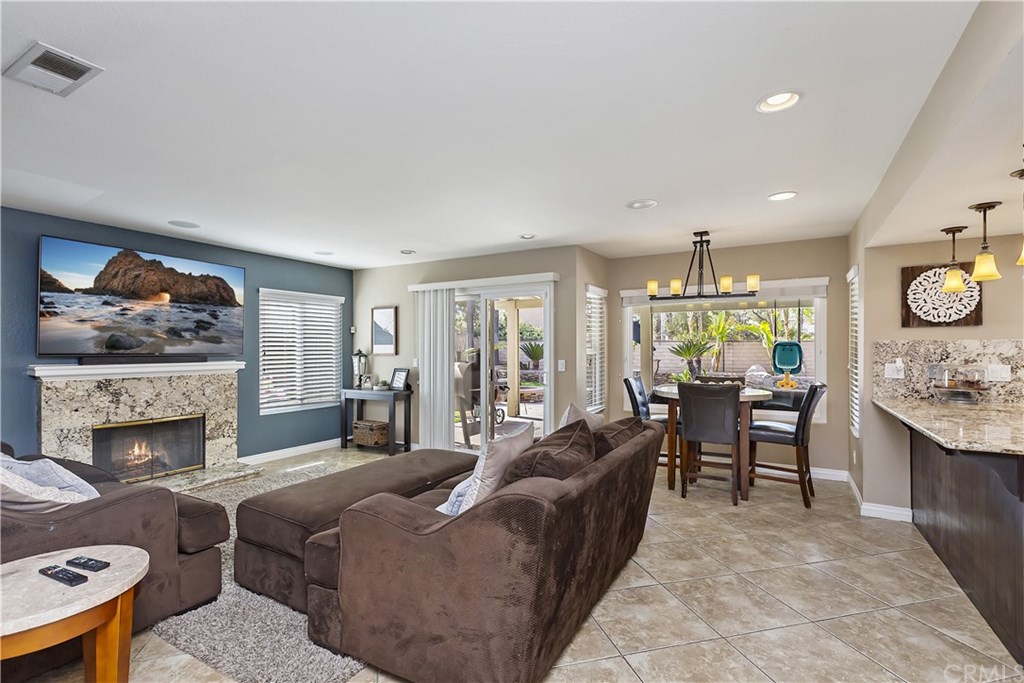 1031 Mission Grove Parkway North Riverside, CA 92506 - Photo 25 of 40