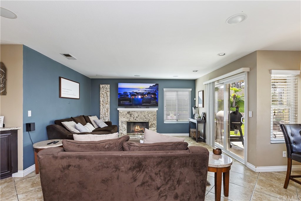 1031 Mission Grove Parkway North Riverside, CA 92506 - Photo 26 of 40