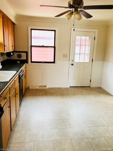 3109 Center Road Flint, MI 48506 - Photo 7 of 18