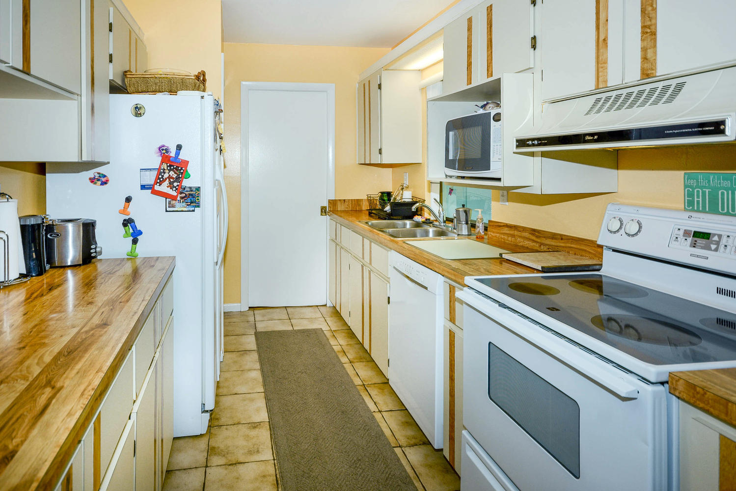 11051 Monet Ridge Road Palm Beach Gardens, FL 33410 - Photo 11 of 29 Kitchen